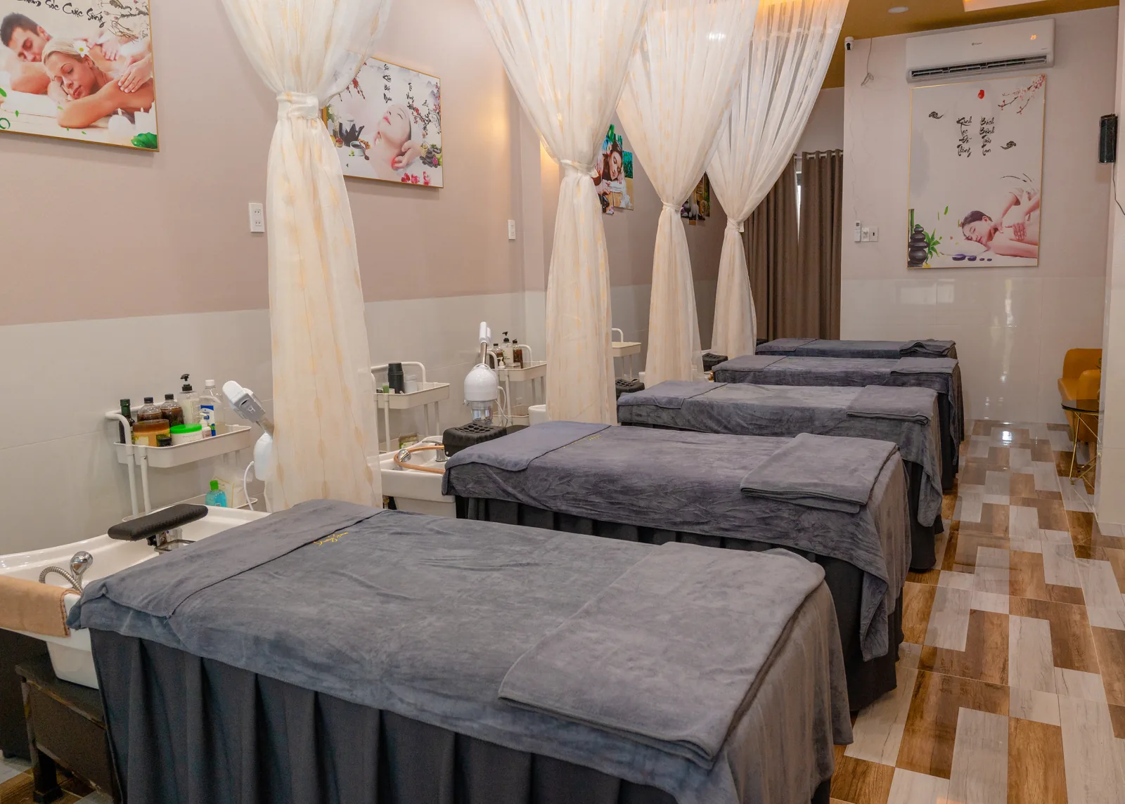 Treatment beds in a curtained room